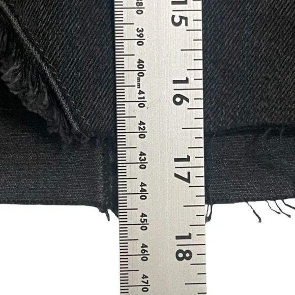 We The Free Black Denim Mini Skirt with Raw Hem 0B920063 NWT Size 27 - Picture 6 of 10